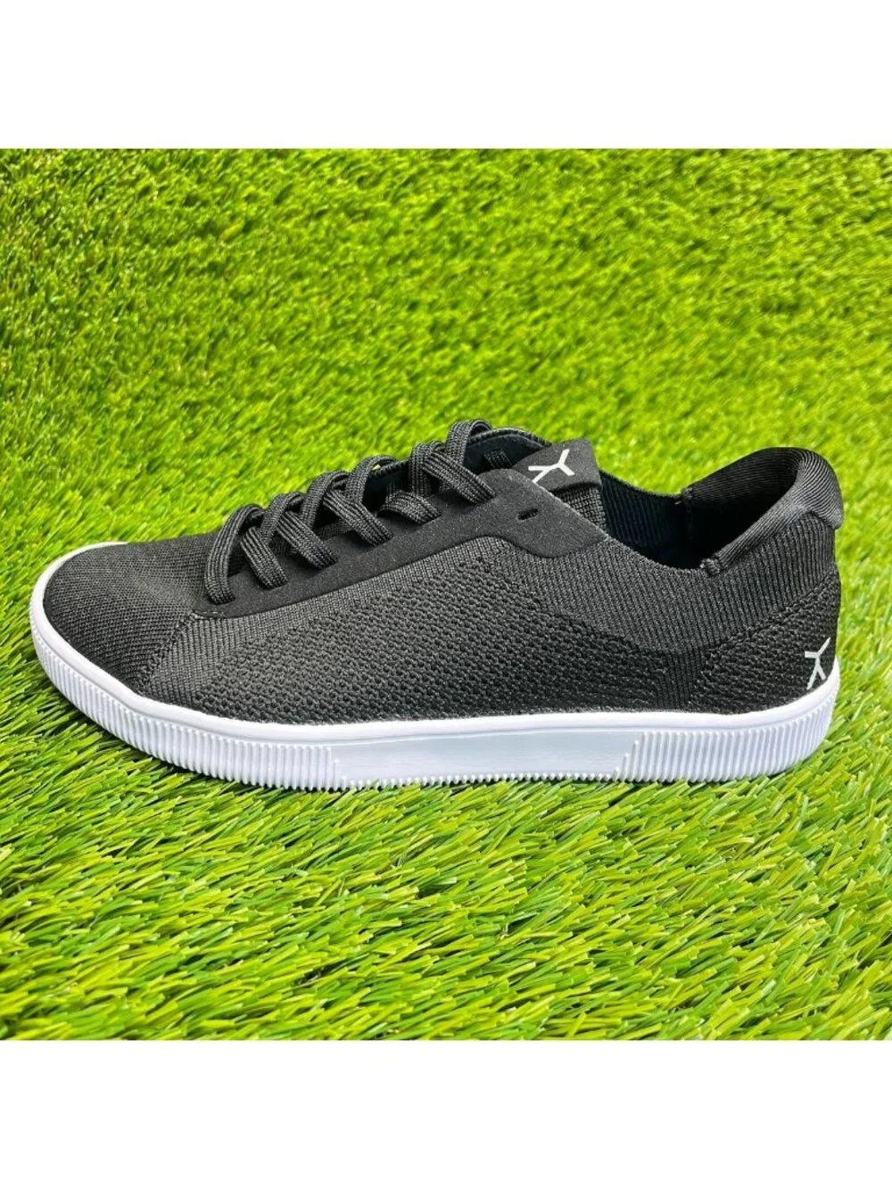Flux Adapt Trainer Black White Womens Size 6 Barefoot Minimal Running Shoes